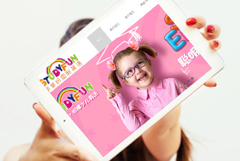 ������ѧ��׹���Ӣ��